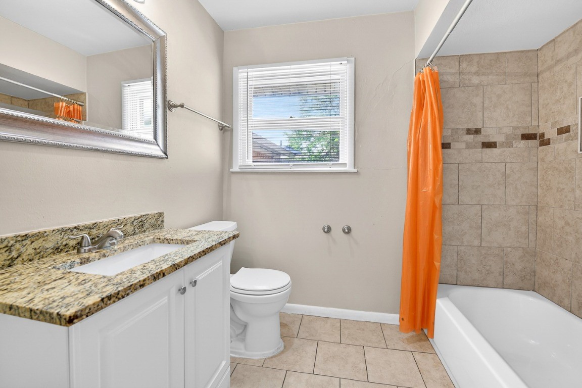 2539 Hillsboro Avenue Dallas TX 75228