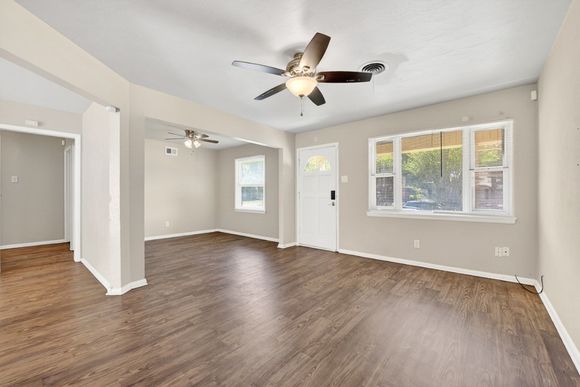 2539 Hillsboro Avenue Dallas TX 75228