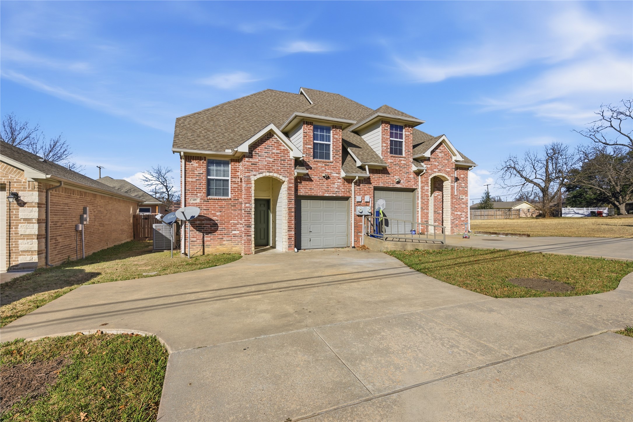 609 E Mcgee Street Sherman TX 75090