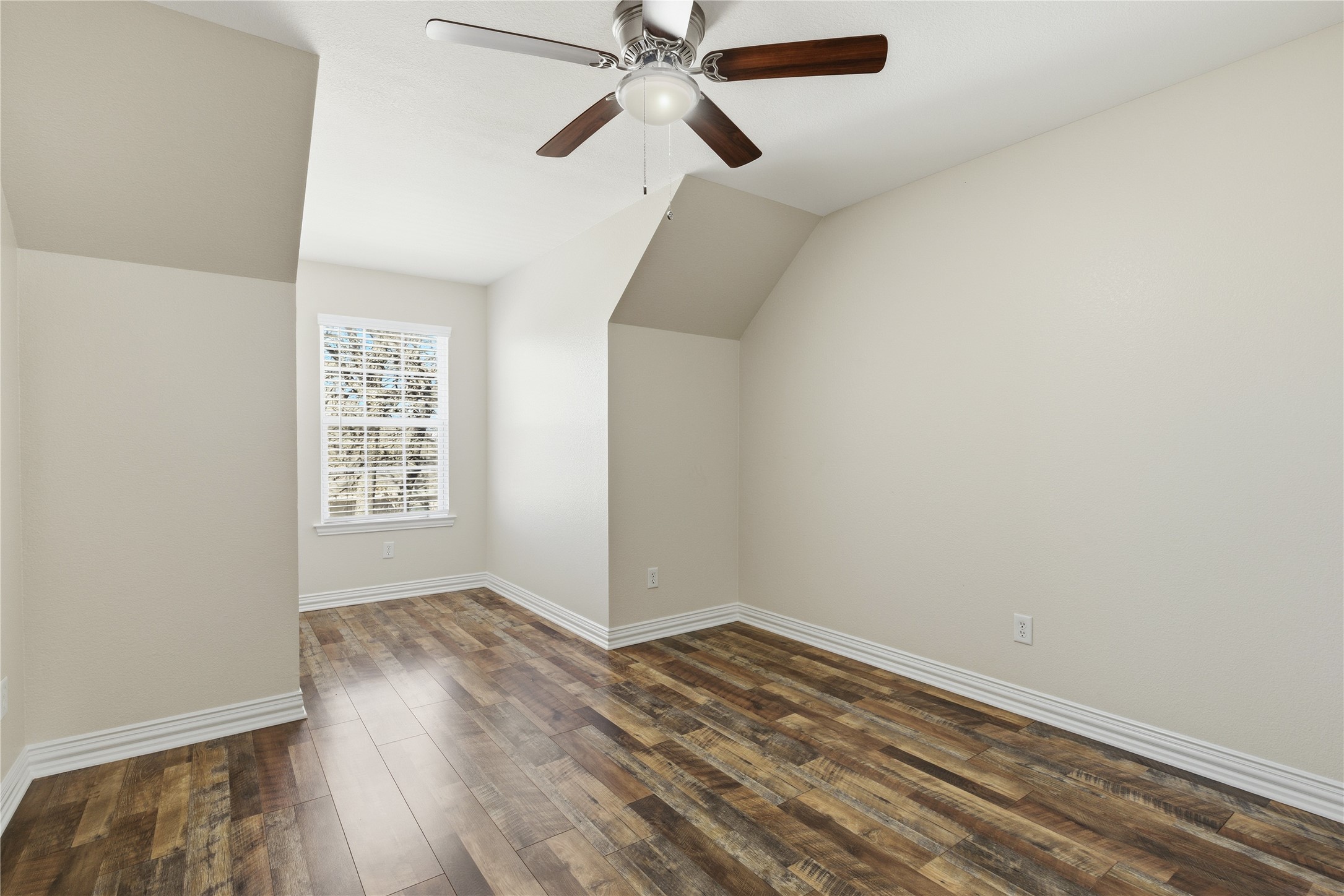 609 E Mcgee Street Sherman TX 75090