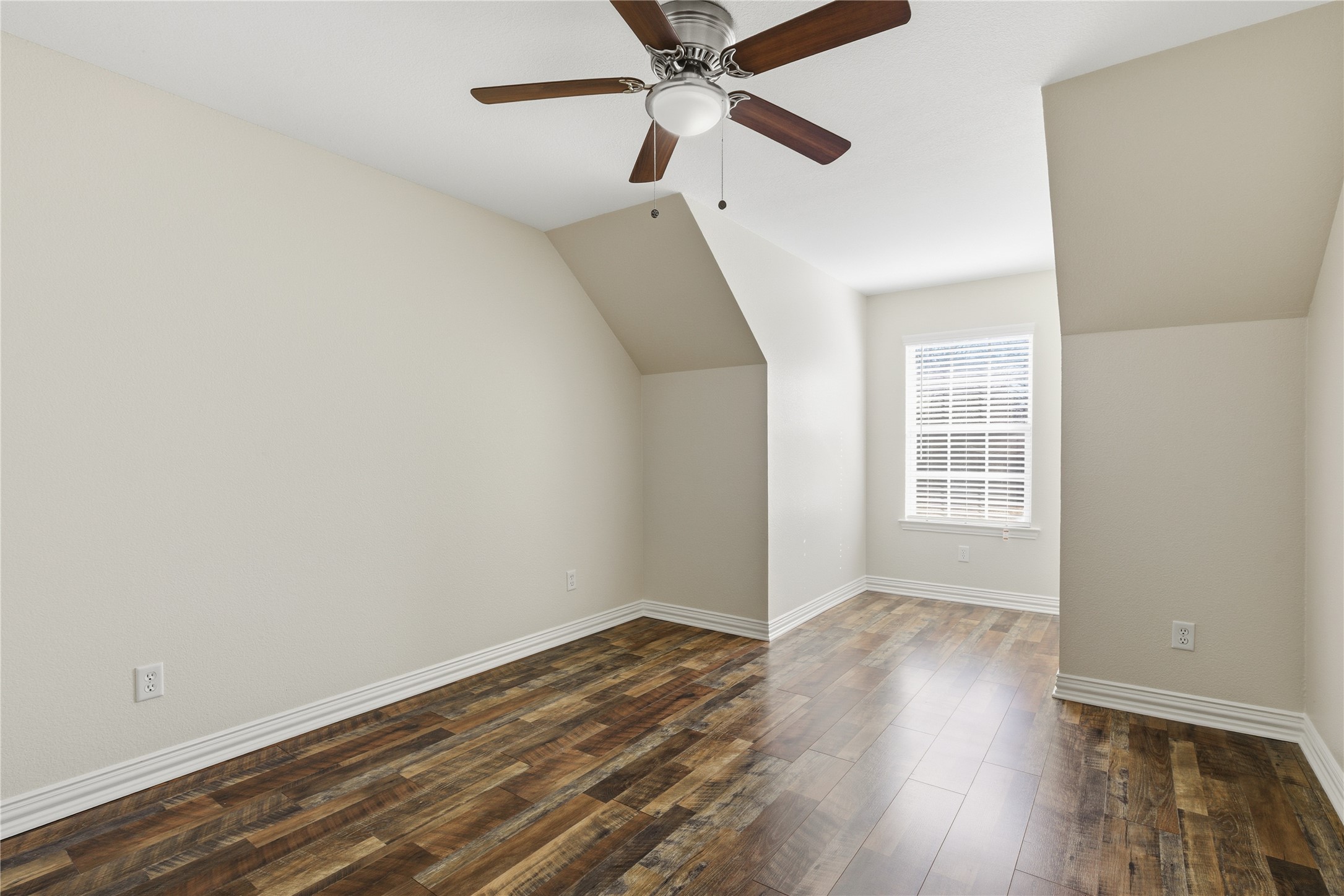 609 E Mcgee Street Sherman TX 75090