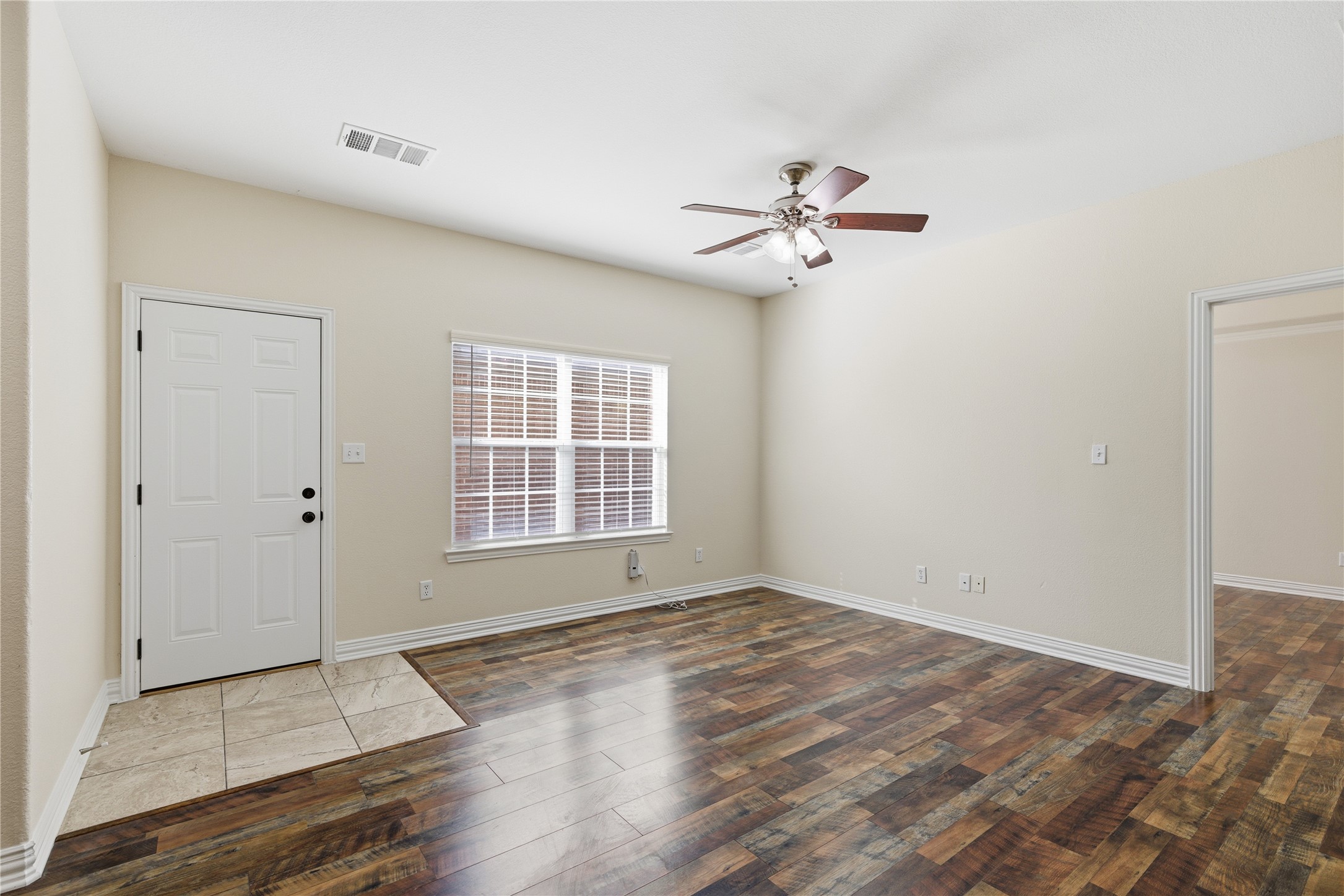 609 E Mcgee Street Sherman TX 75090