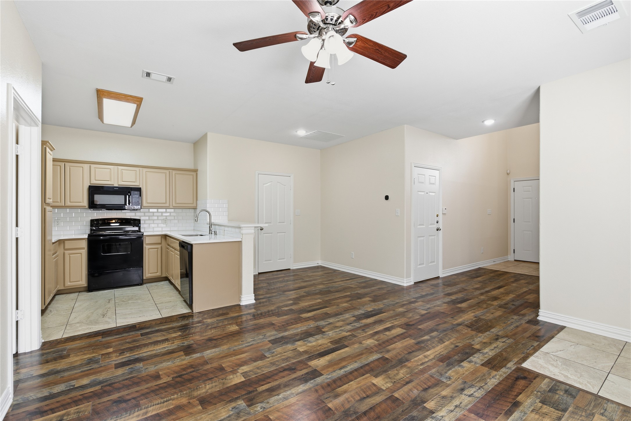 609 E Mcgee Street Sherman TX 75090