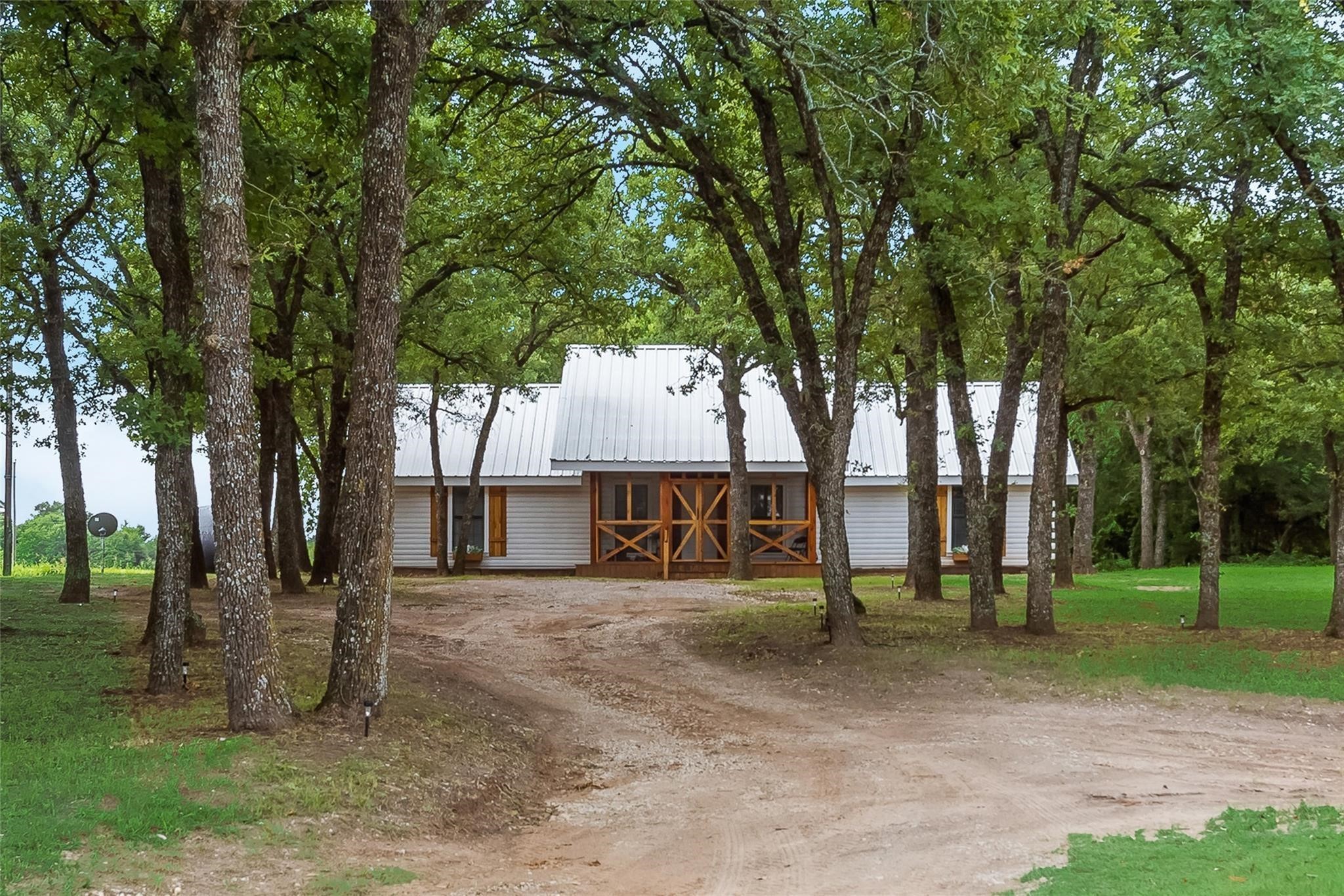 1402 Posey Brewer Road Sunset TX 76270