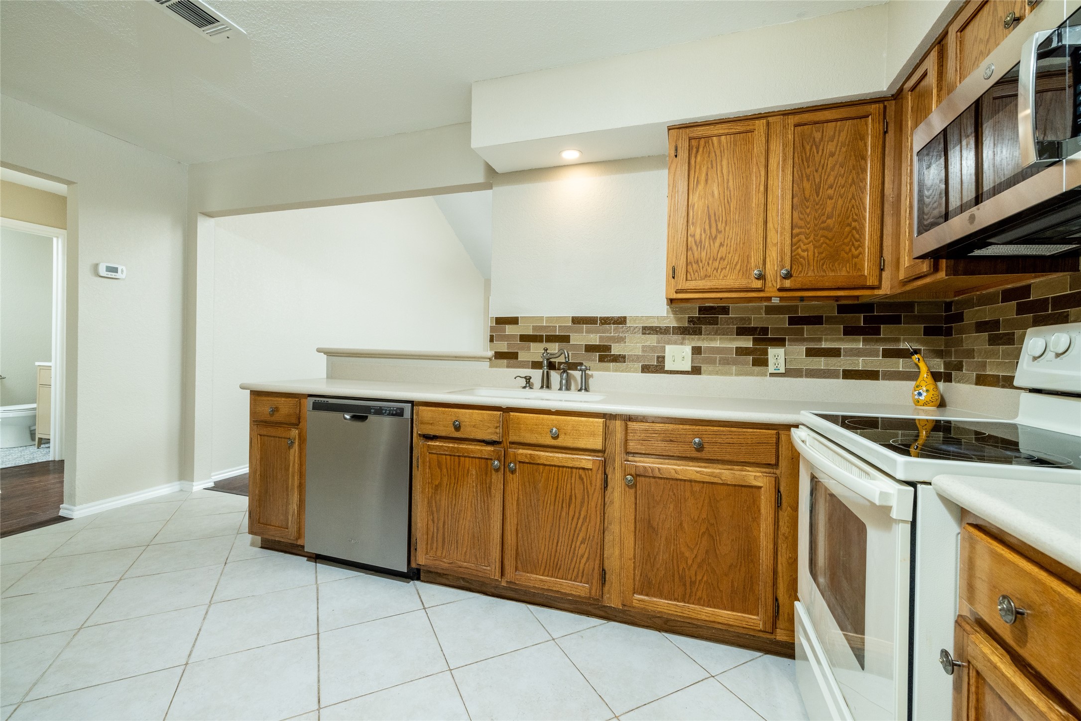 2403 Bayberry Lane Euless TX 76039