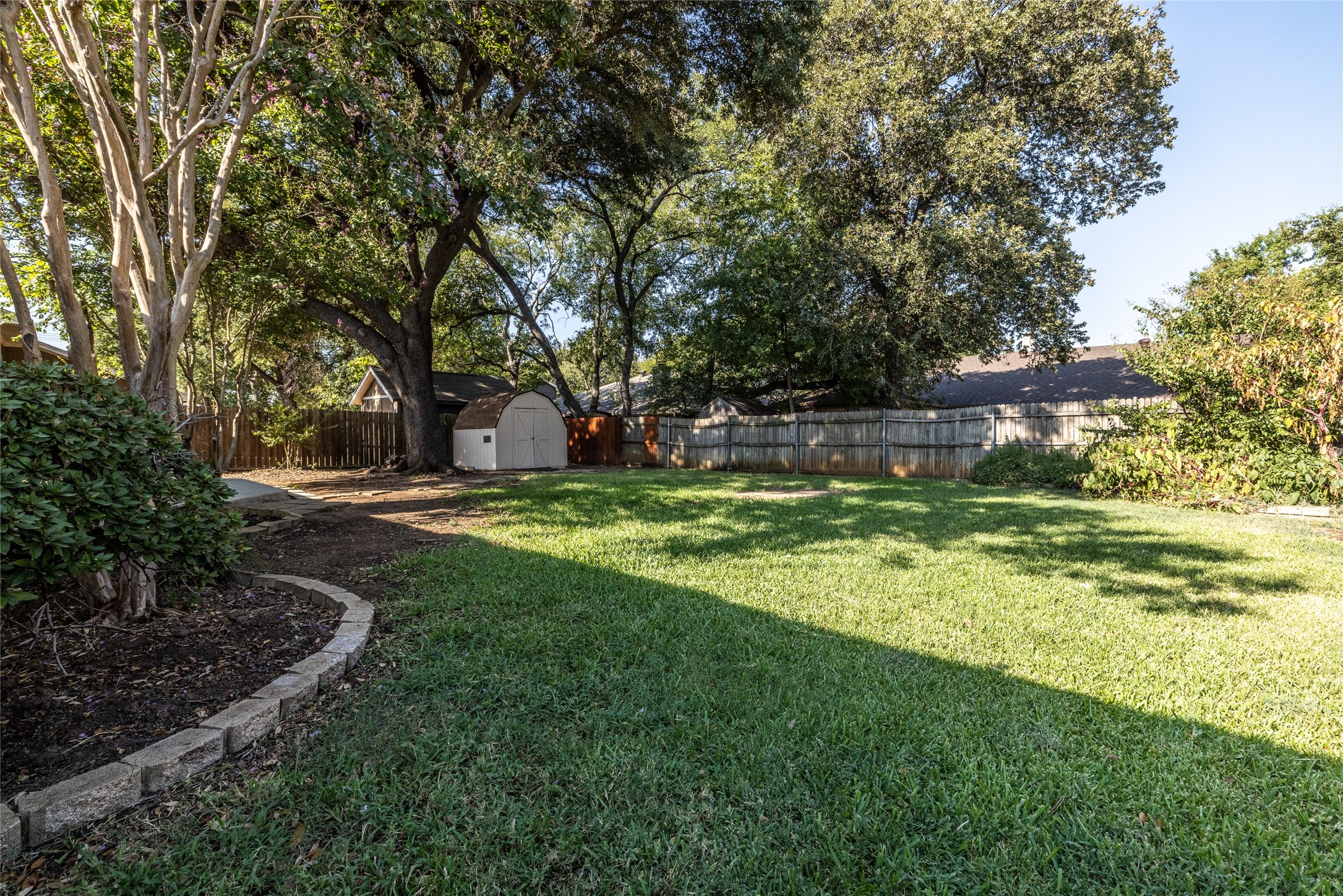 2403 Bayberry Lane Euless TX 76039