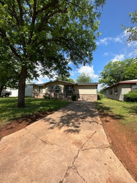 1134 S San Jose Drive Abilene TX 79605