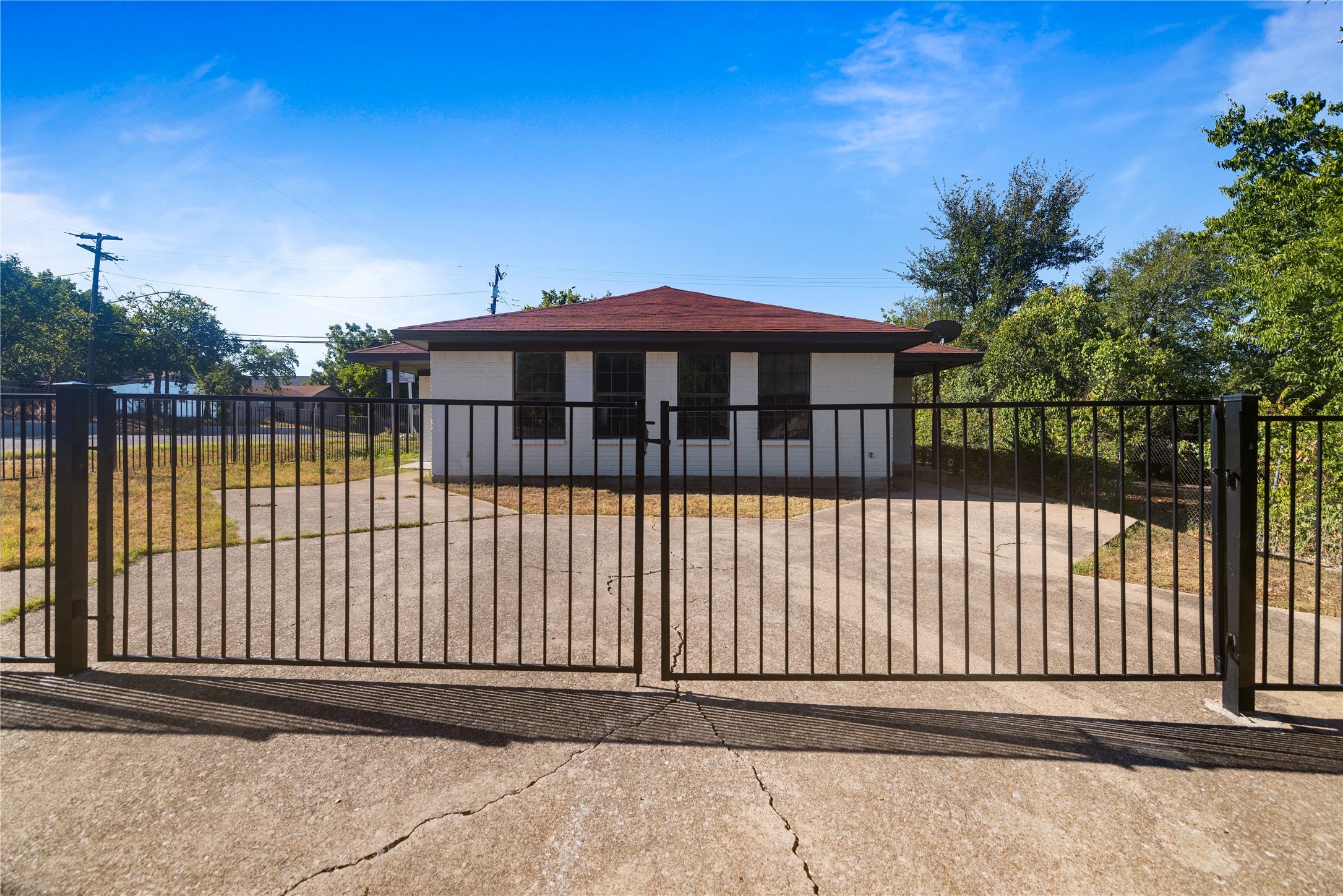 2540 Avenue H Fort Worth TX 76105