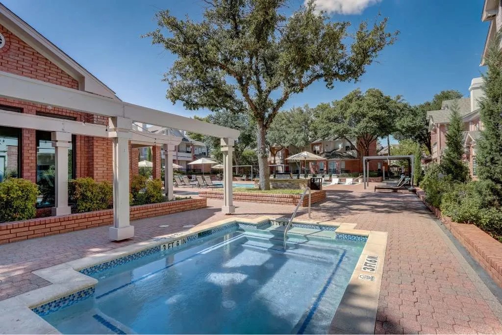 17250 Knoll Trail Drive Dallas TX 75248