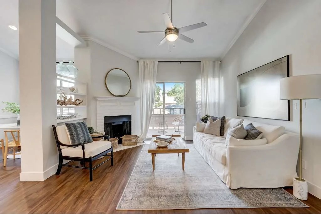 17250 Knoll Trail Drive Dallas TX 75248