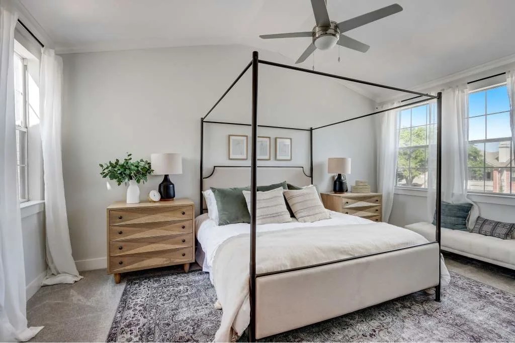 17250 Knoll Trail Drive Dallas TX 75248