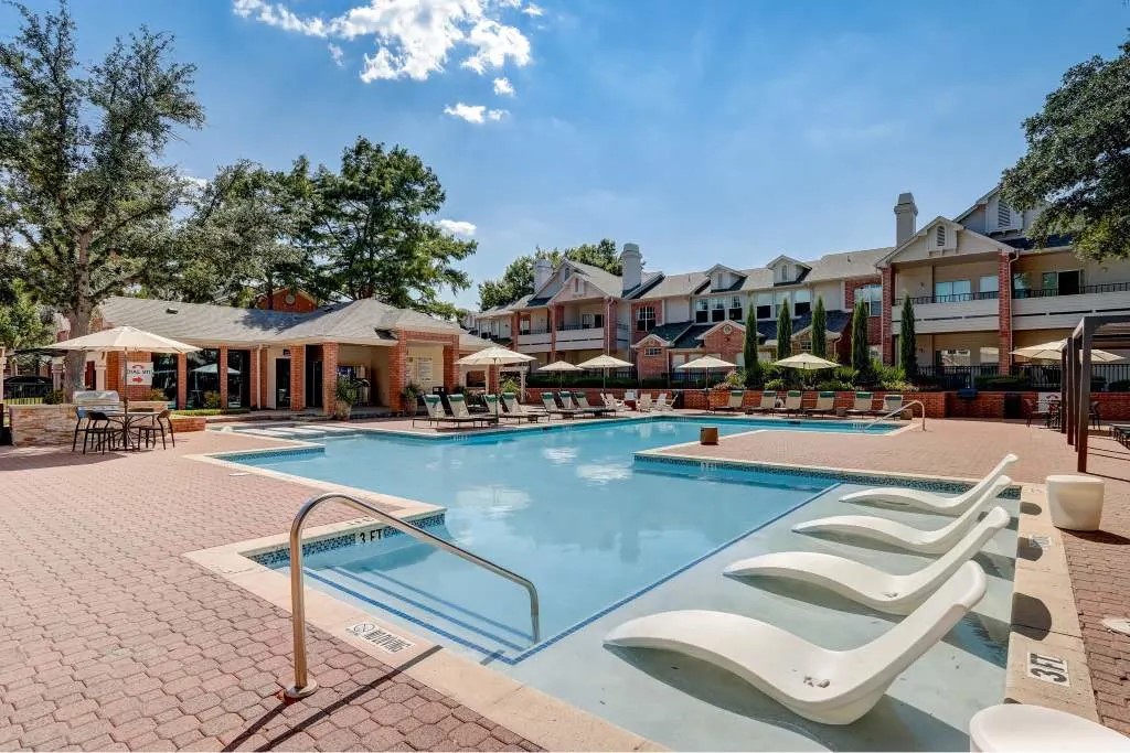 17250 Knoll Trail Drive Dallas TX 75248