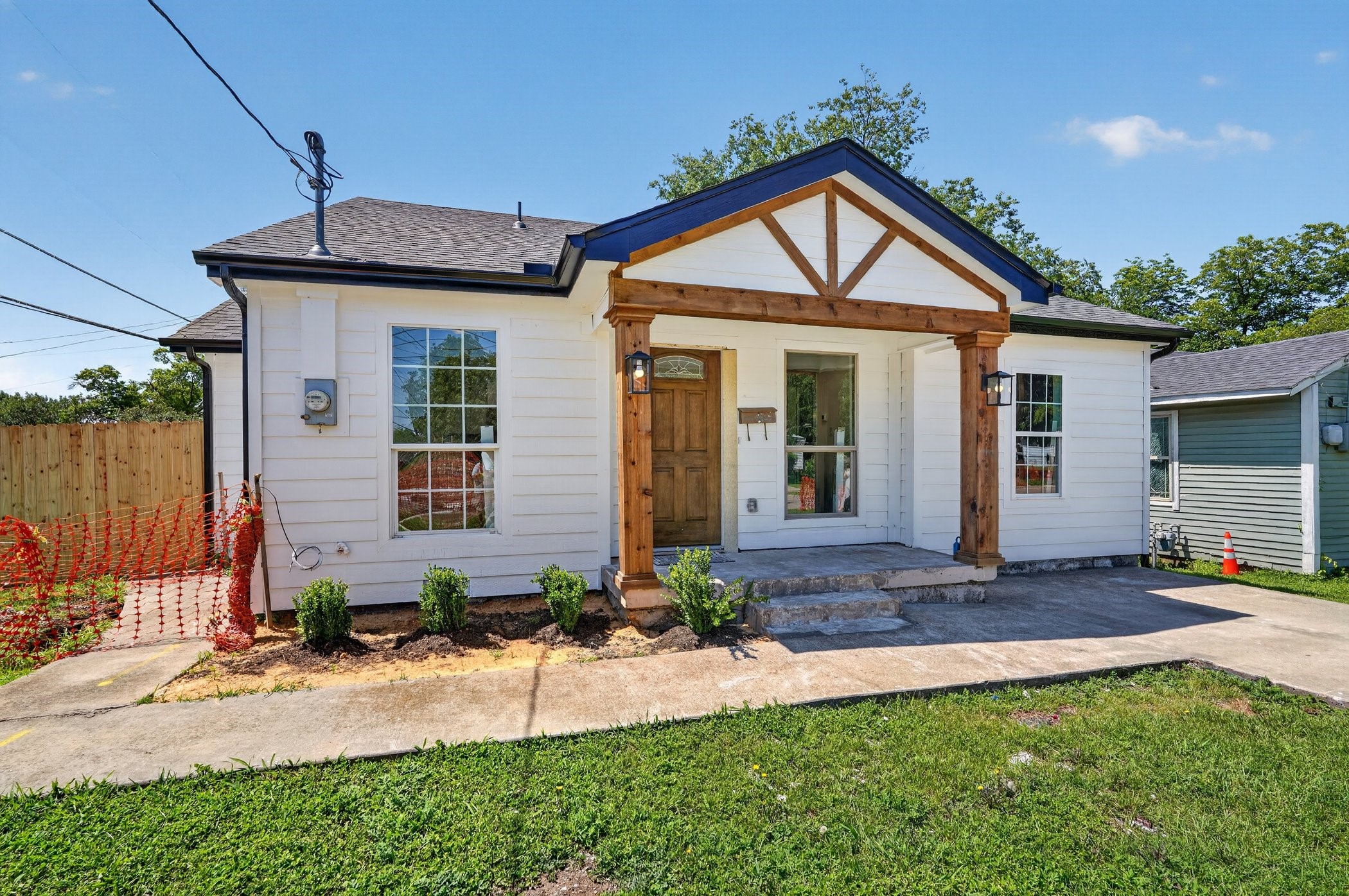 4002 Falls Drive Dallas TX 75211