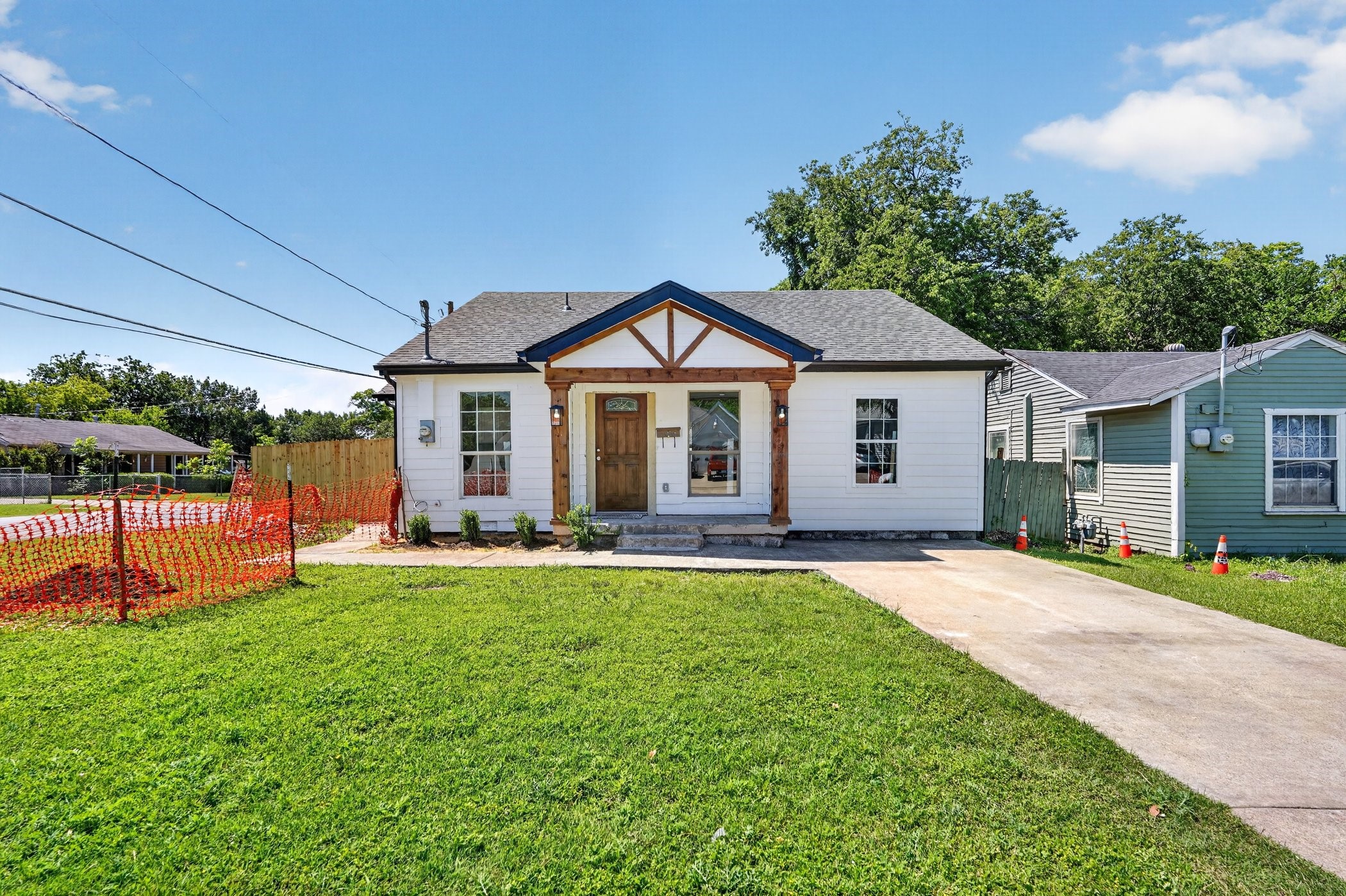 4002 Falls Drive Dallas TX 75211