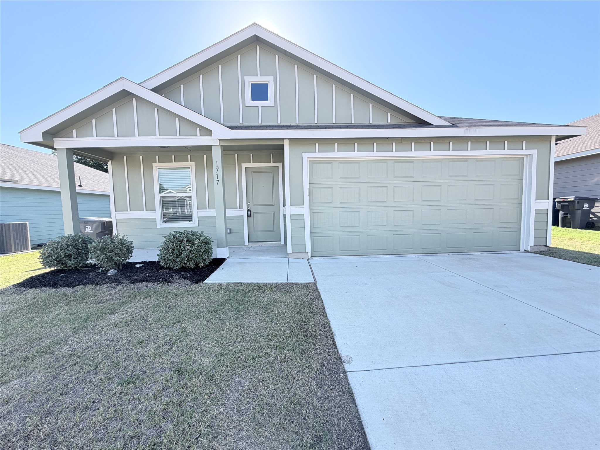 1717 Round House Lane Dallas TX 75253