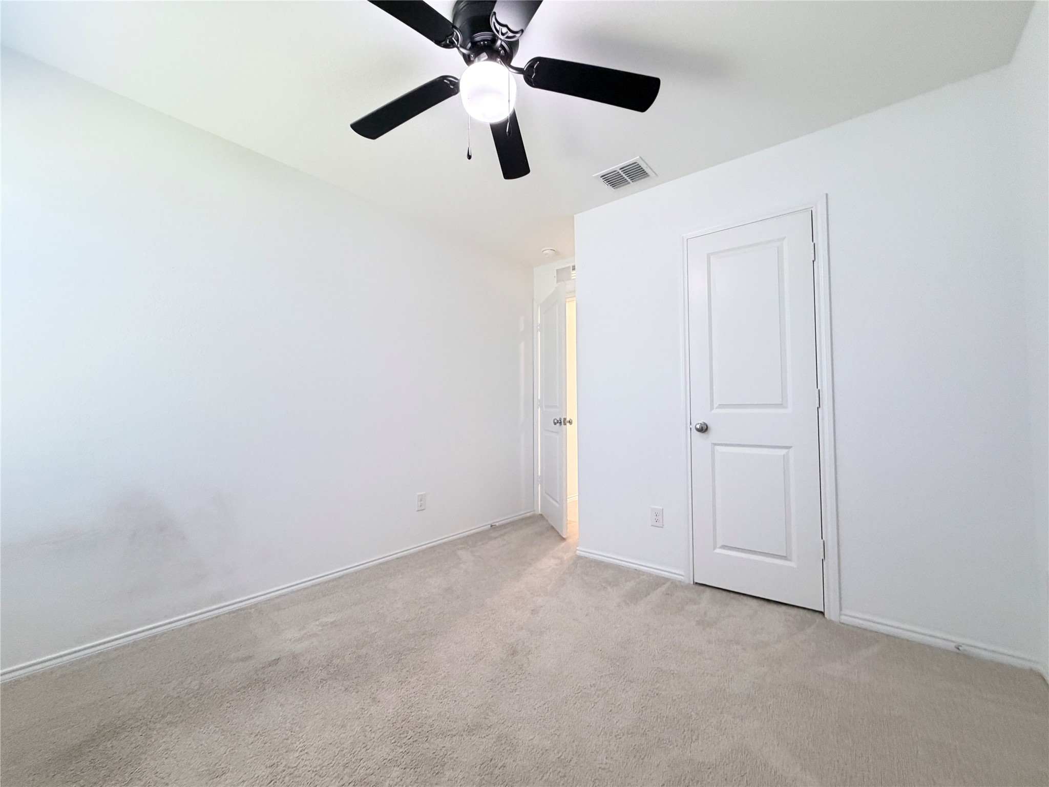 1717 Round House Lane Dallas TX 75253