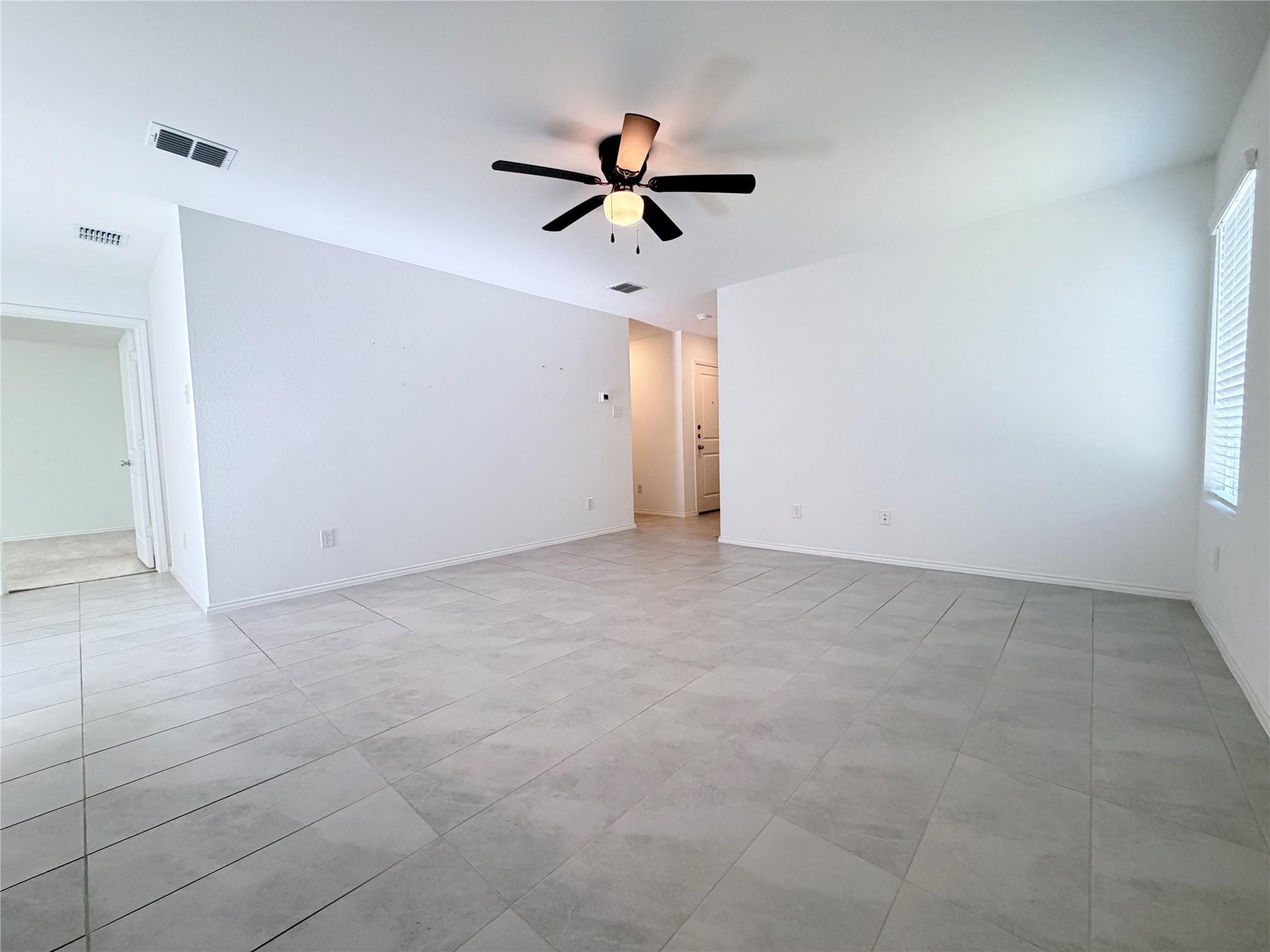 1717 Round House Lane Dallas TX 75253