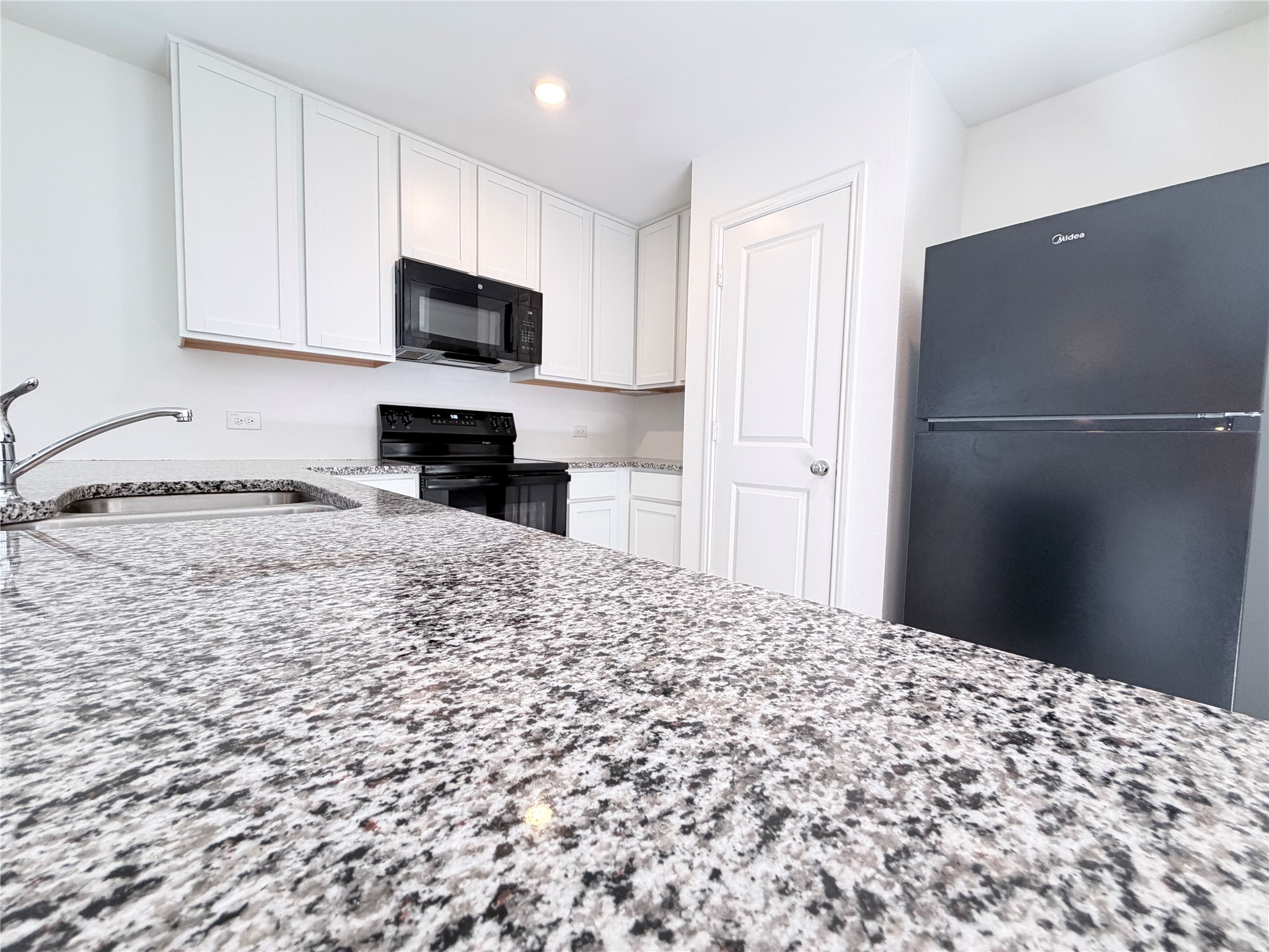 1717 Round House Lane Dallas TX 75253