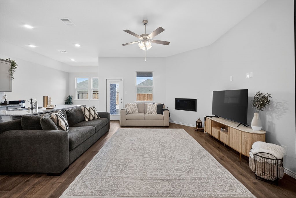 10601 Autumn Leaves Lane Aubrey TX 76227