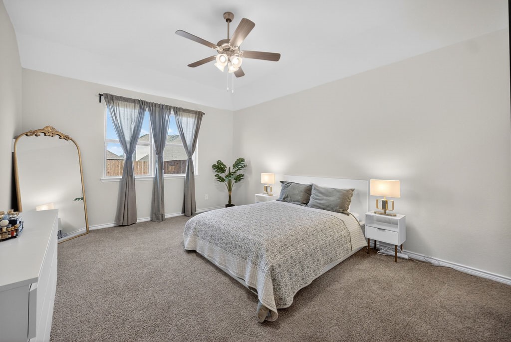 10601 Autumn Leaves Lane Aubrey TX 76227