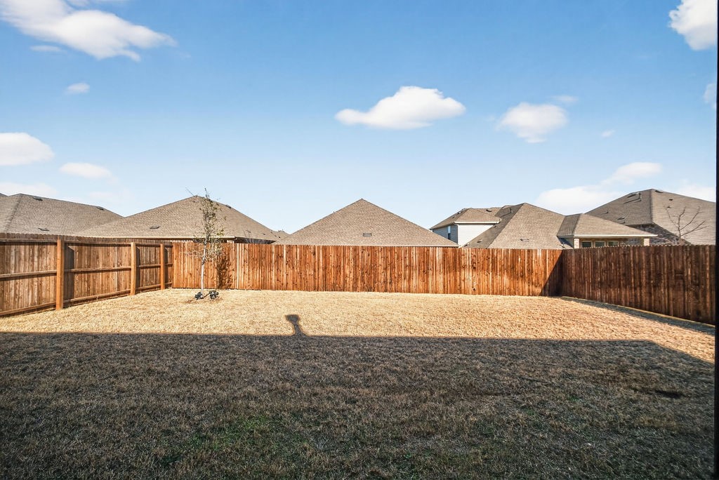 10601 Autumn Leaves Lane Aubrey TX 76227