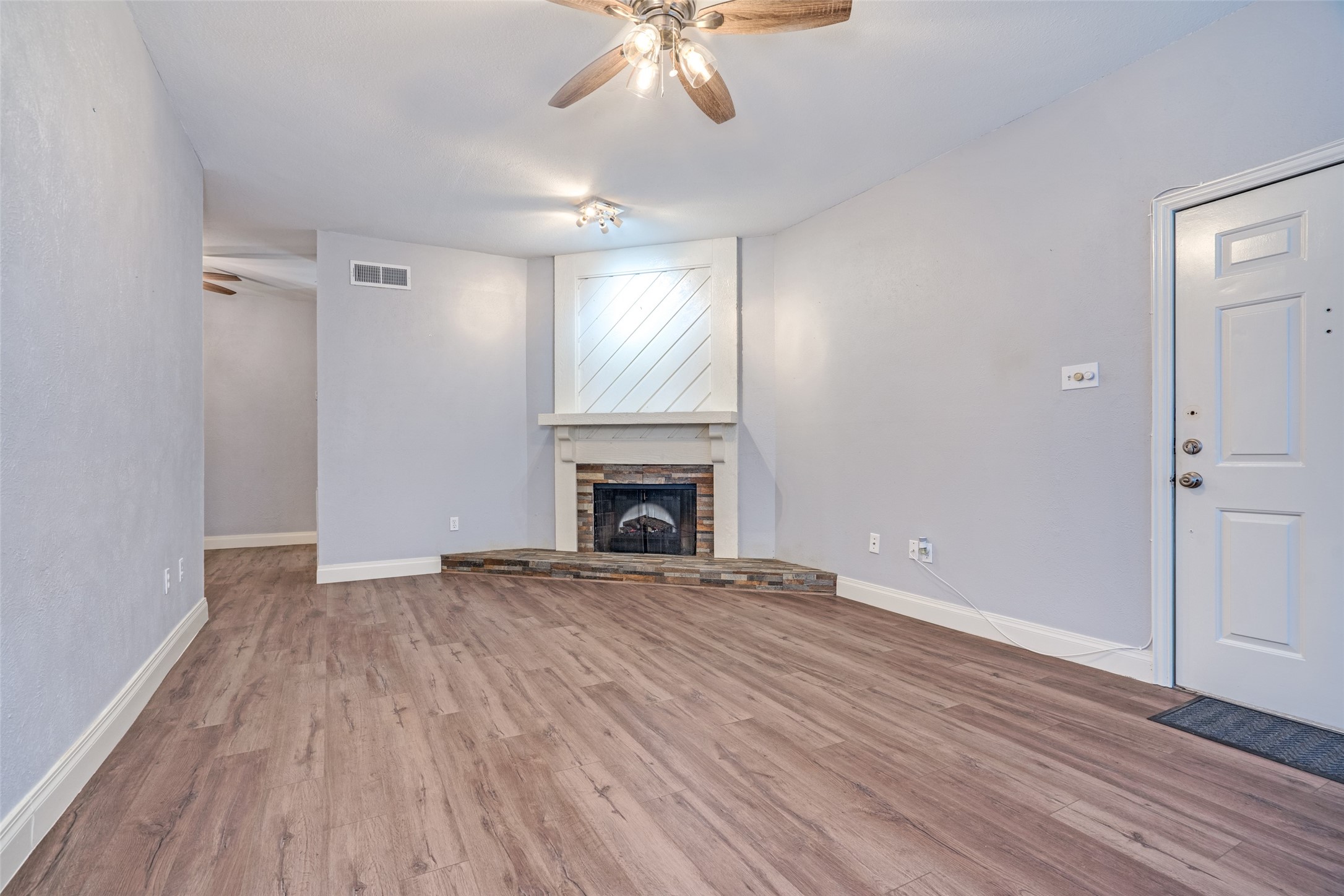 9254 Forest Lane Dallas TX 75243