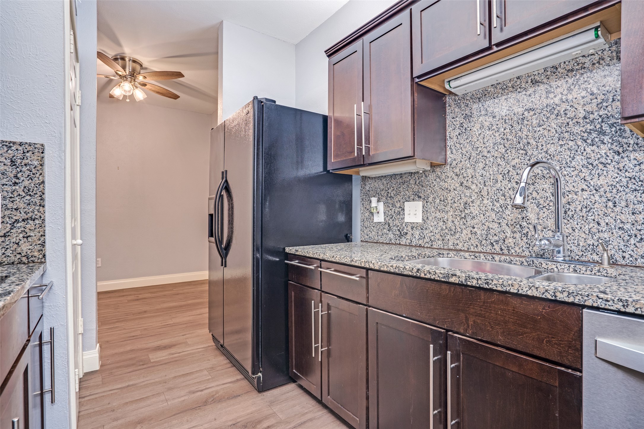 9254 Forest Lane Dallas TX 75243