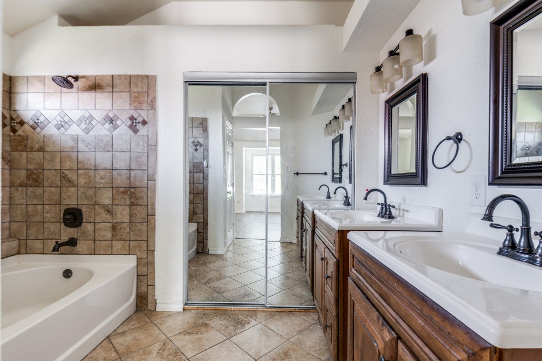 8029 Rice Drive Rowlett TX 75088