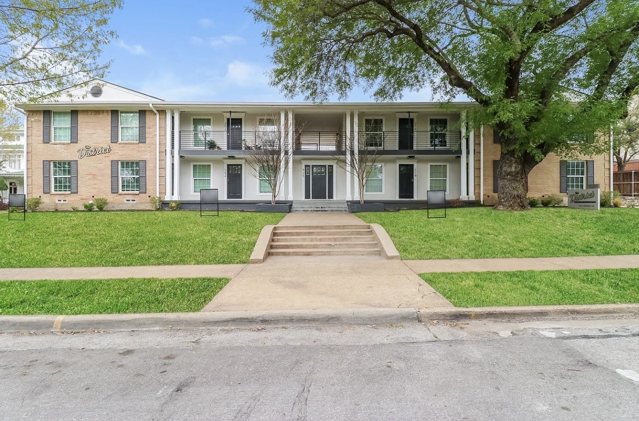 425 N Rosemont Avenue Dallas TX 75208
