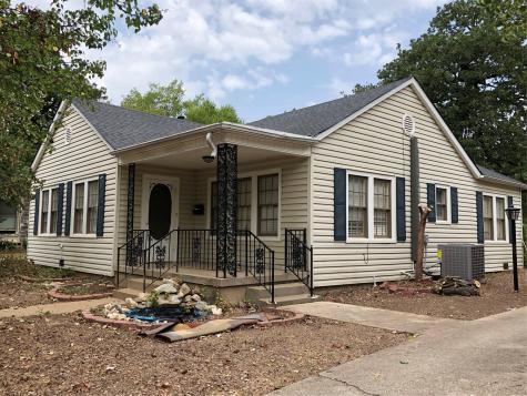 2517 Honeysuckle Avenue Fort Worth TX 76111