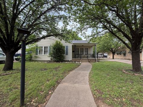 2517 Honeysuckle Avenue Fort Worth TX 76111