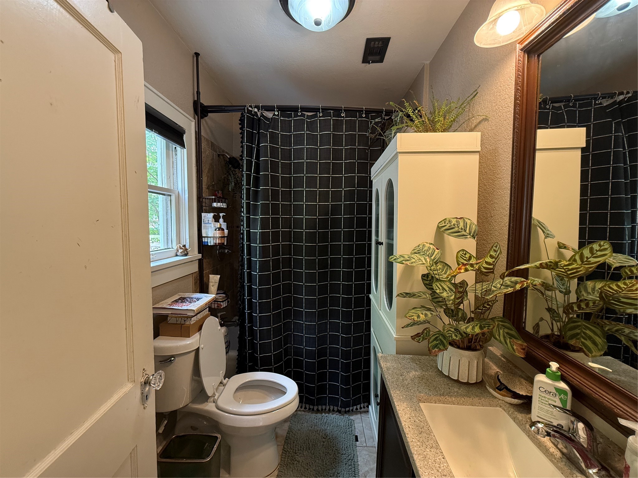 2517 Honeysuckle Avenue Fort Worth TX 76111