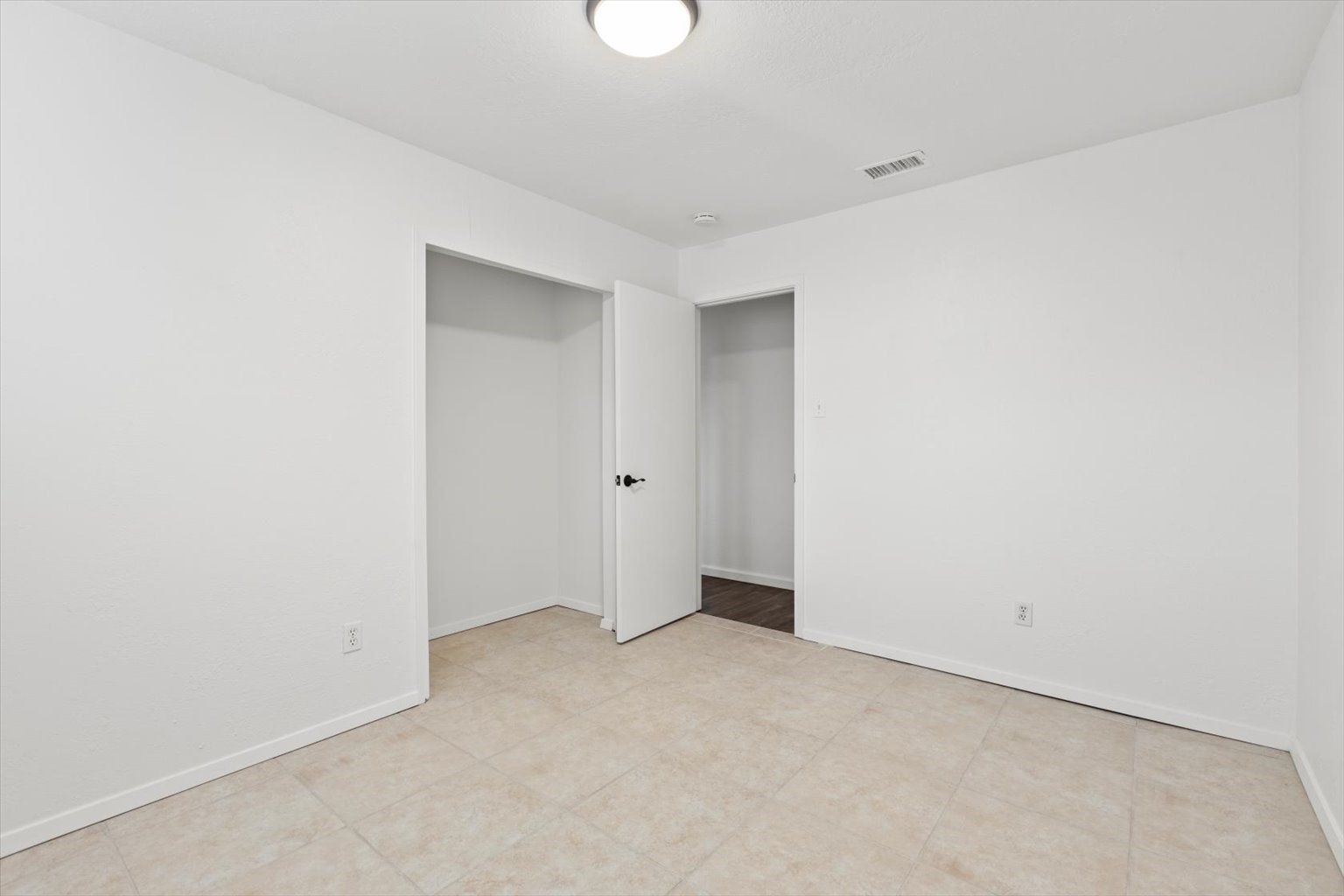 615 Bocowood Circle Euless TX 76039