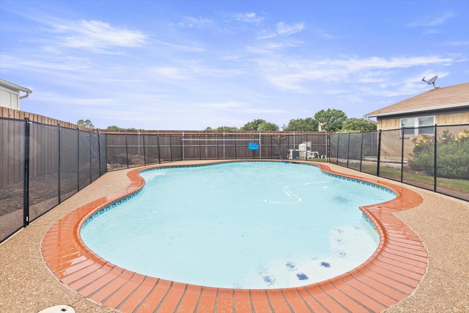 615 Bocowood Circle Euless TX 76039