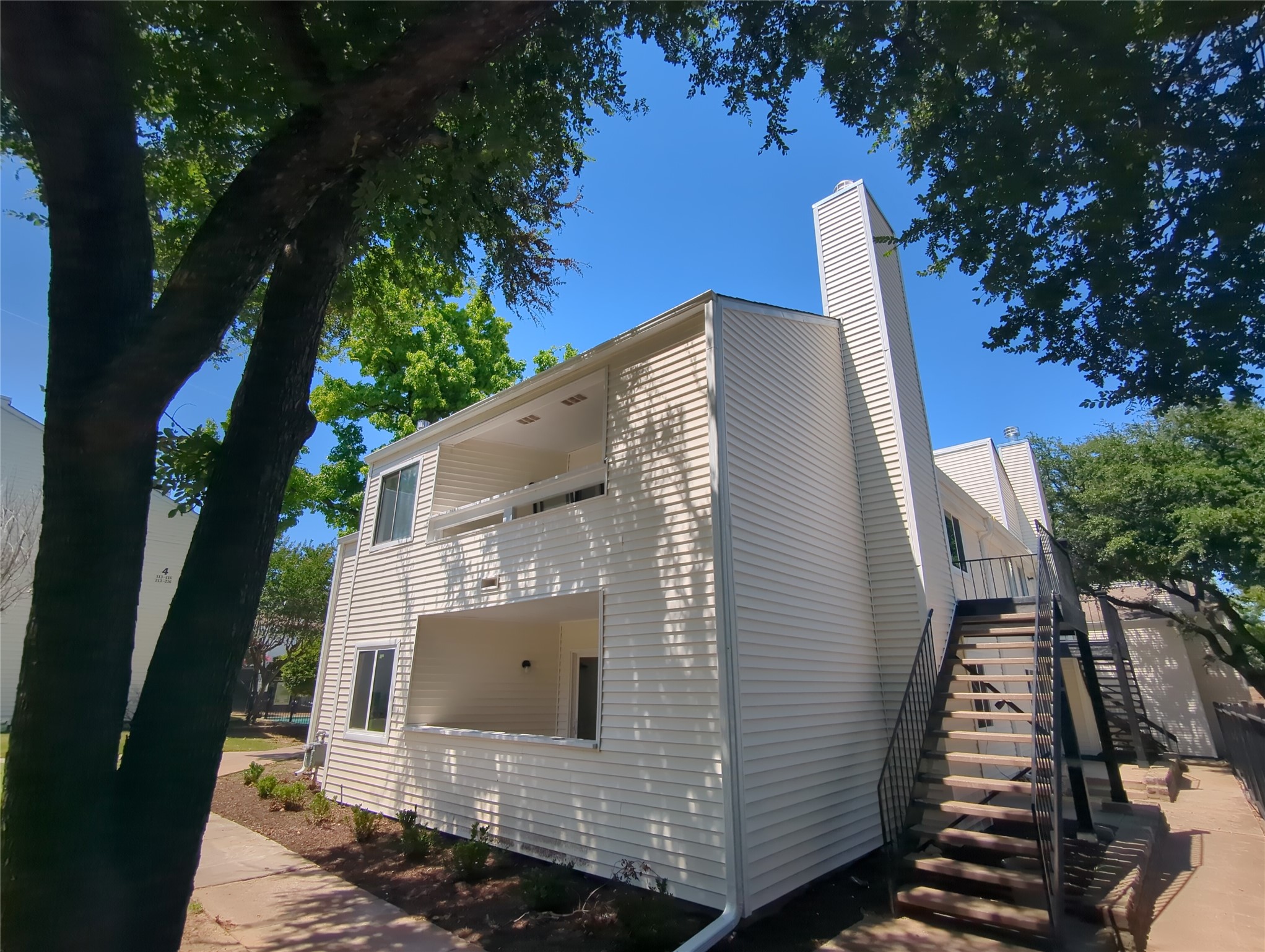 7431 Holly Hill Drive Dallas TX 75231