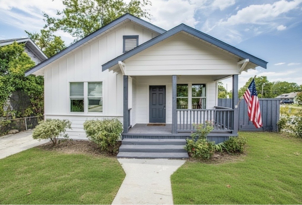 403 Parkview Avenue Dallas TX 75223