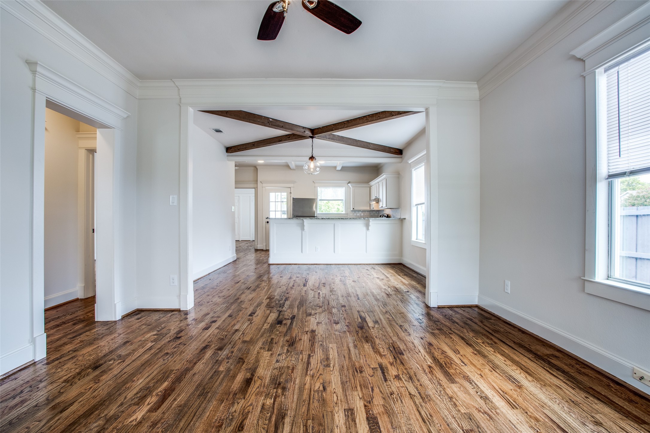 403 Parkview Avenue Dallas TX 75223