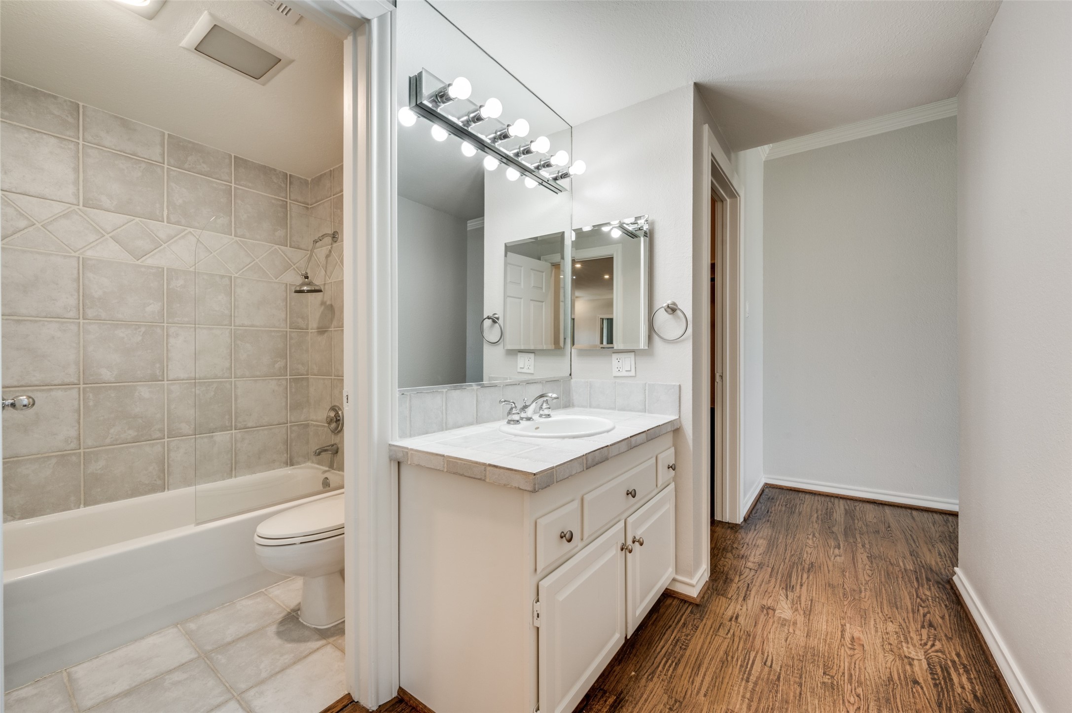 3208 Cole Avenue Dallas TX 75204