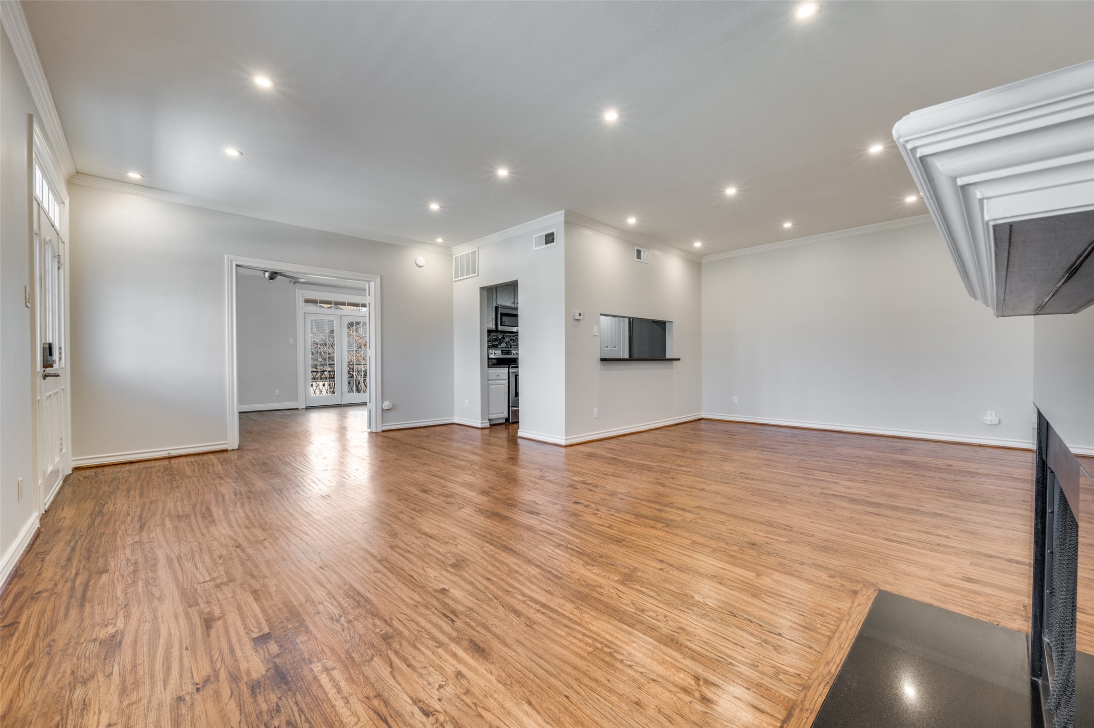 3208 Cole Avenue Dallas TX 75204