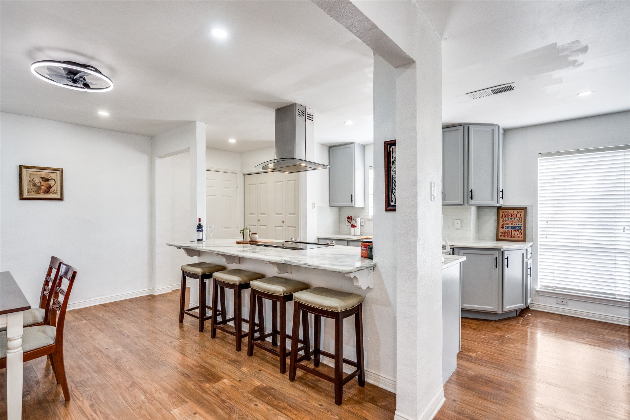 15642 Overmead Circle Dallas TX 75248