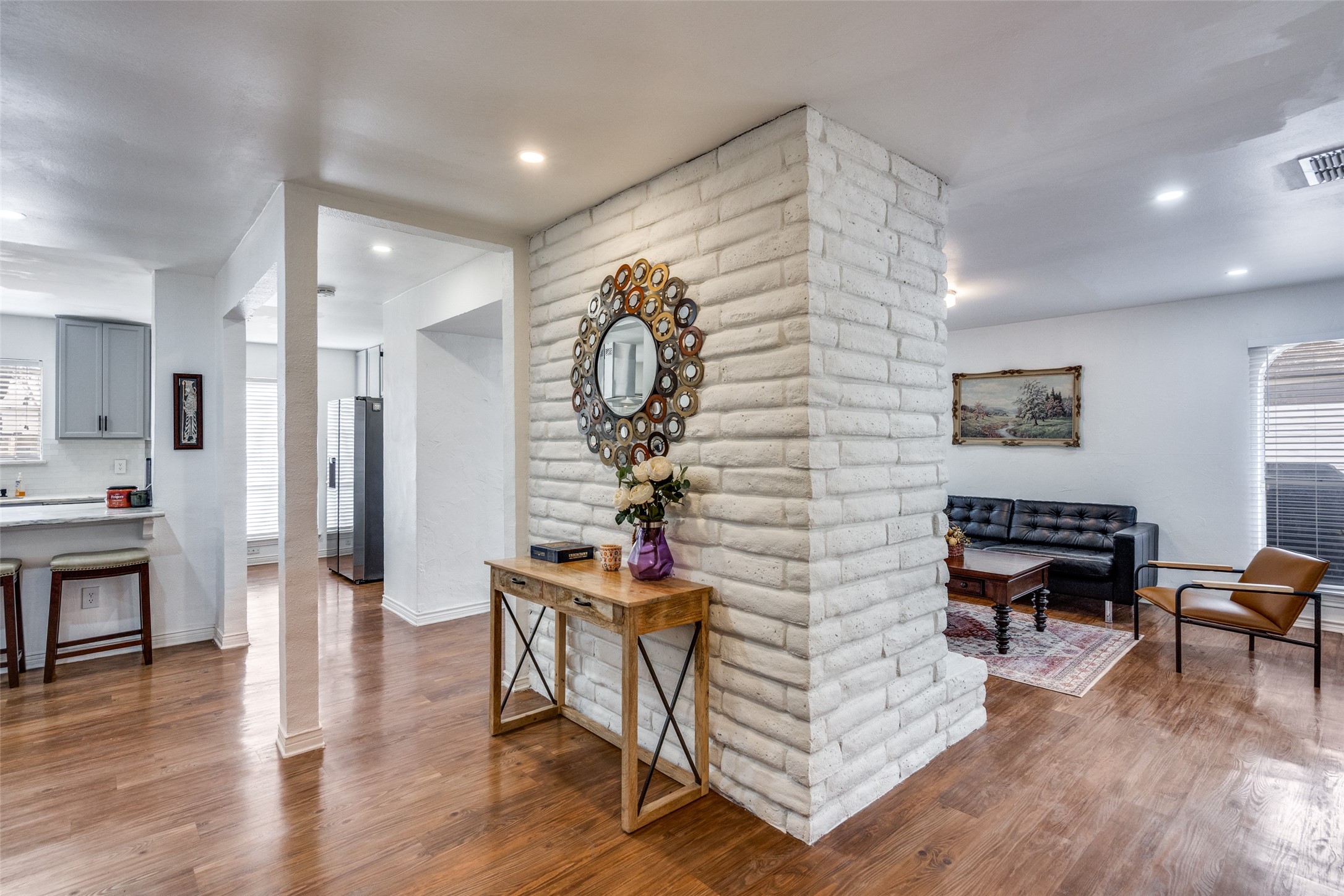 15642 Overmead Circle Dallas TX 75248