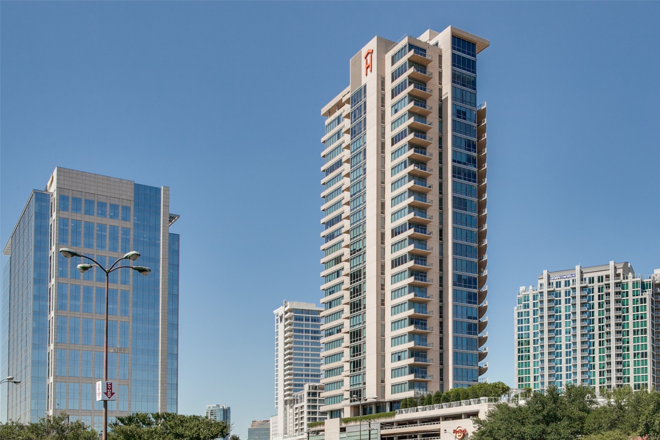 2200 Victory Avenue Dallas TX 75219