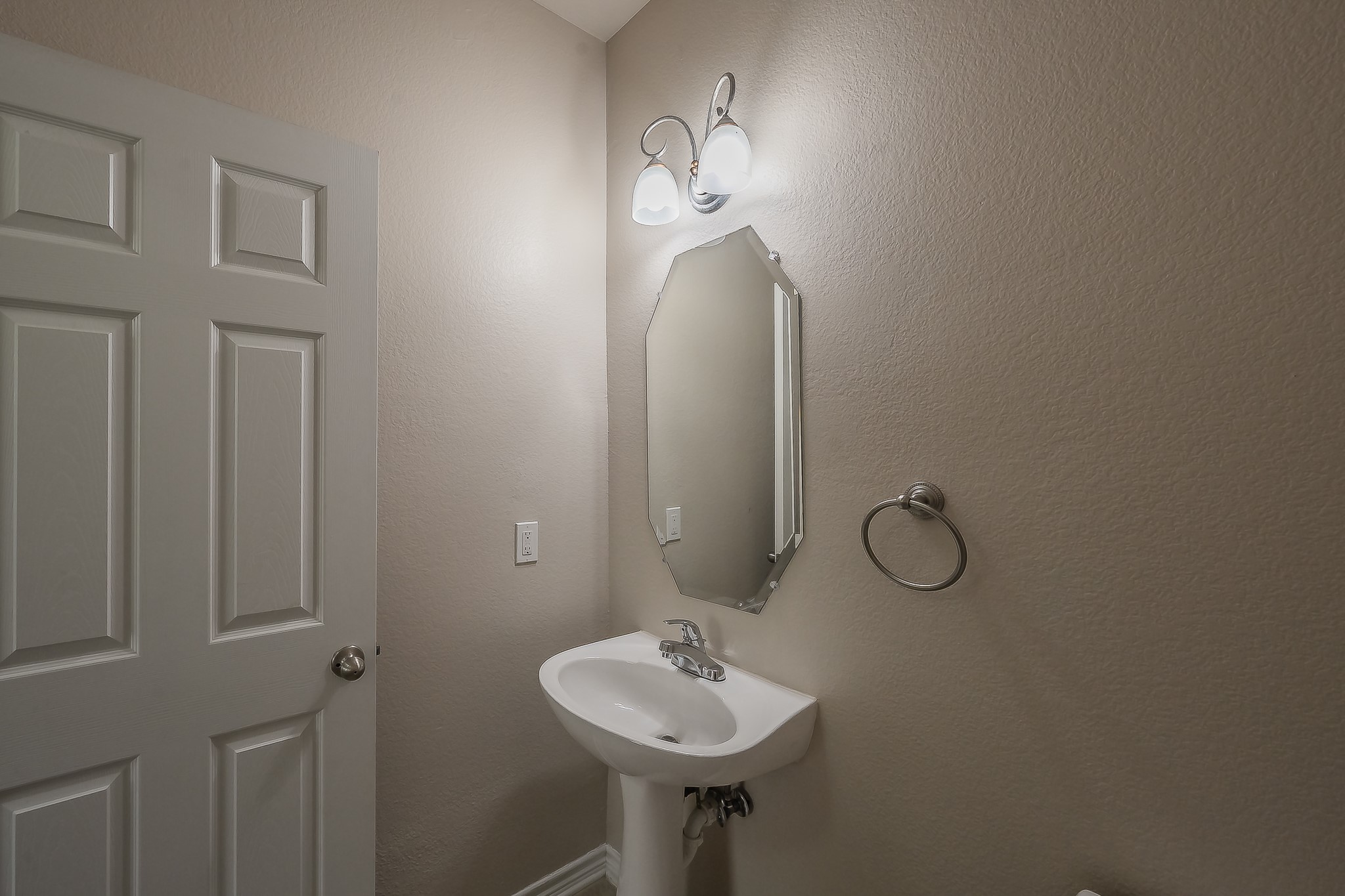 6524 Hickory Hill Drive Plano TX 75074