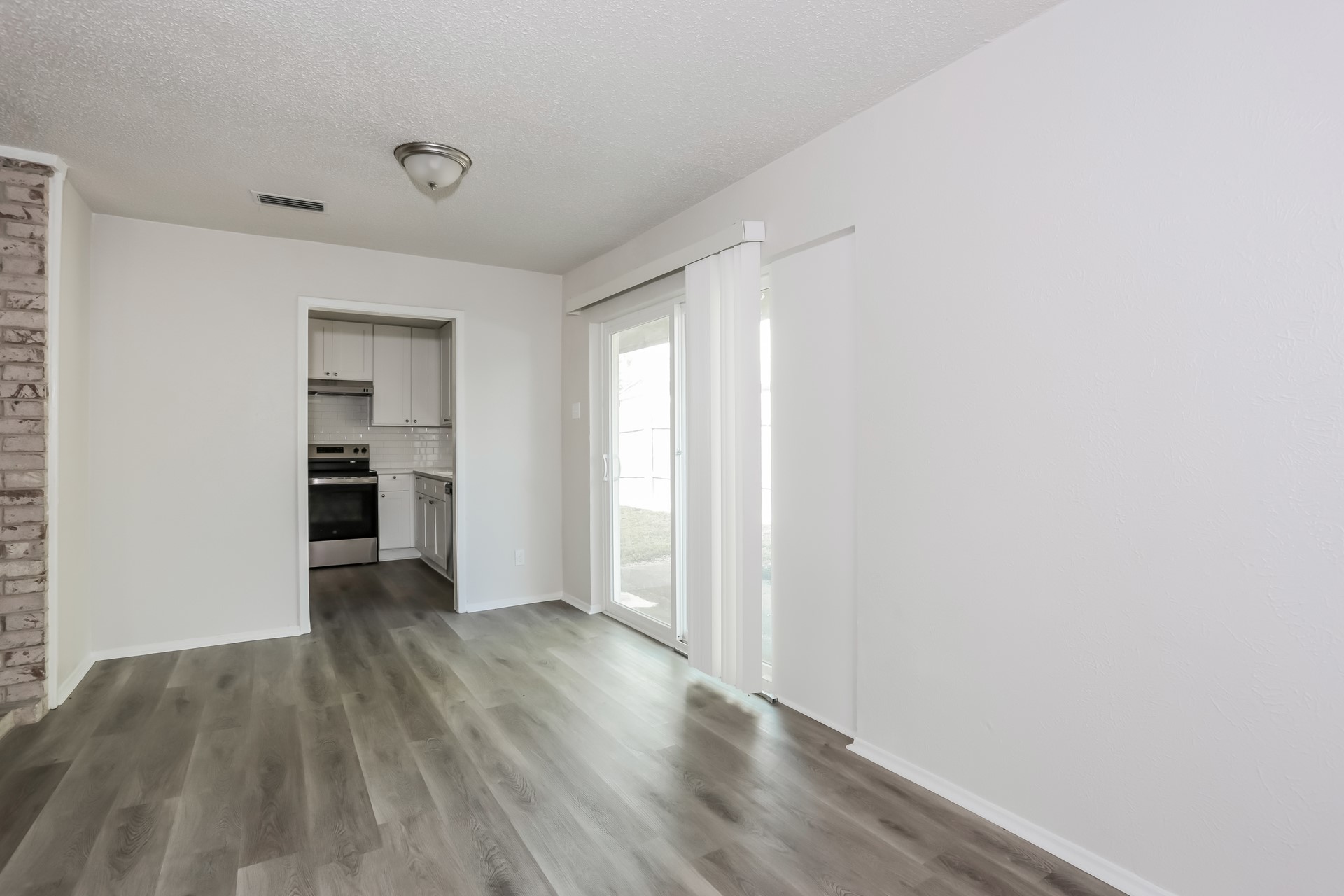 5037 Collingwood Drive Garland TX 75043