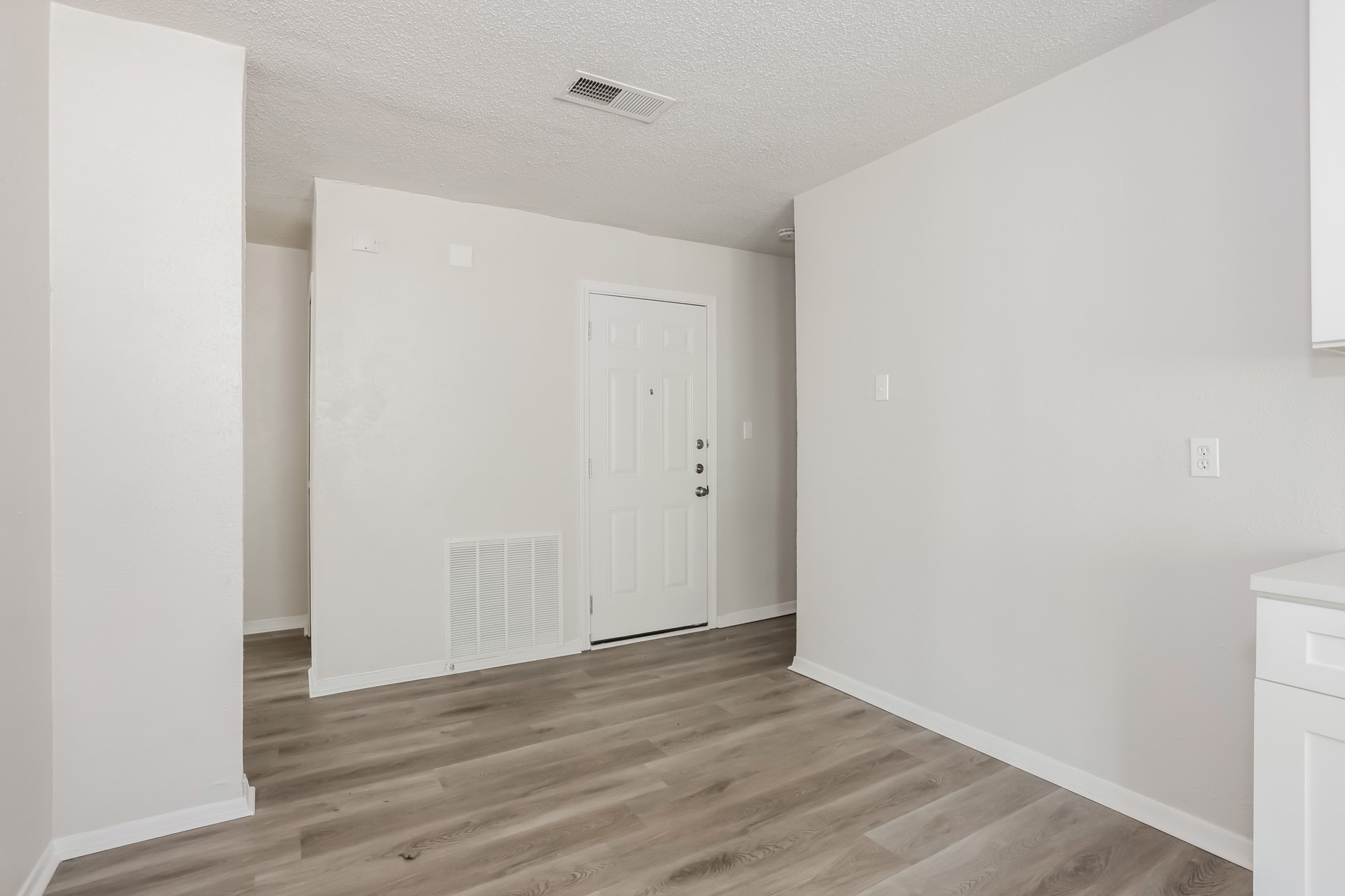 5037 Collingwood Drive Garland TX 75043