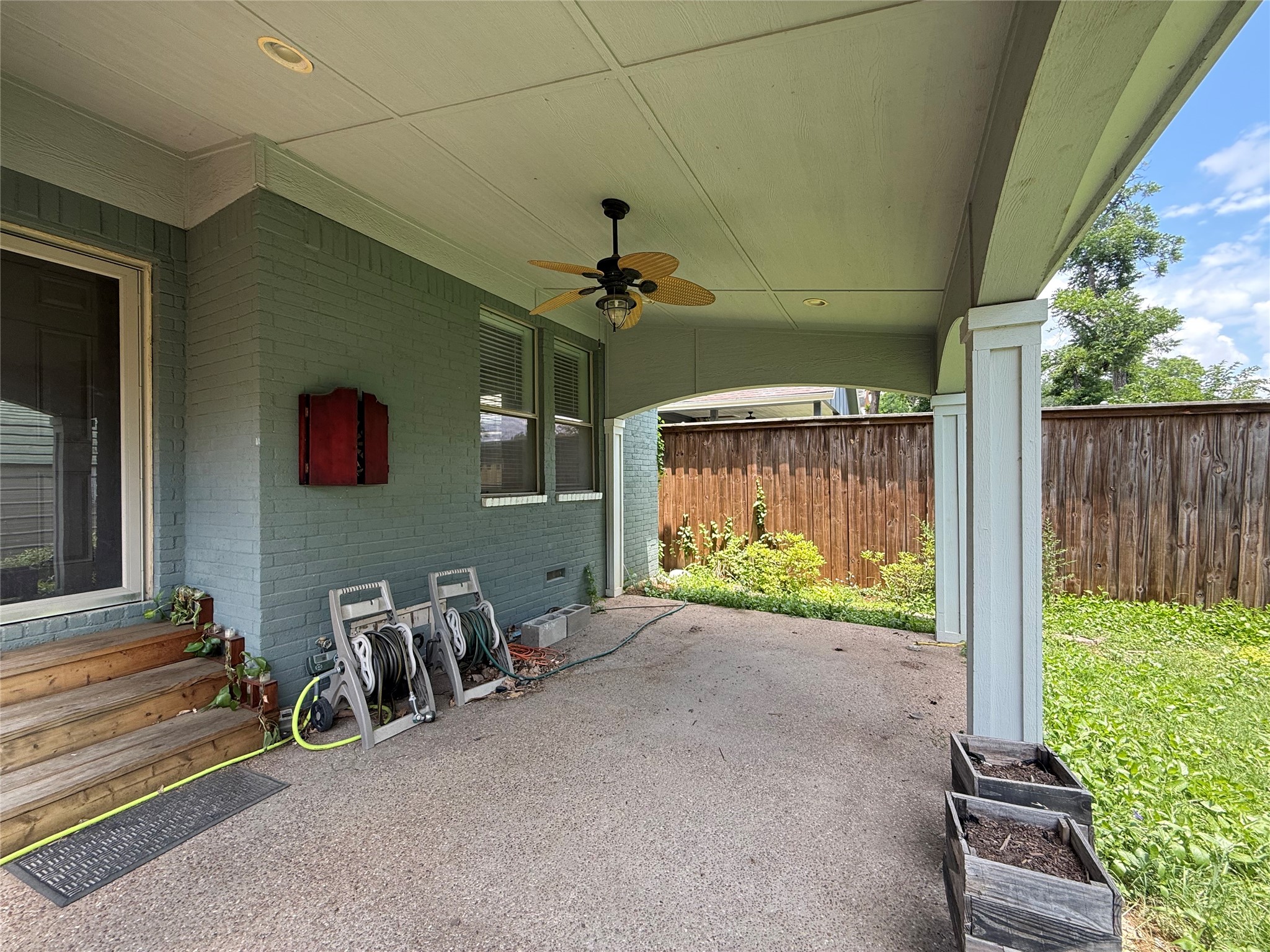 642 N Tyler Street Dallas TX 75208