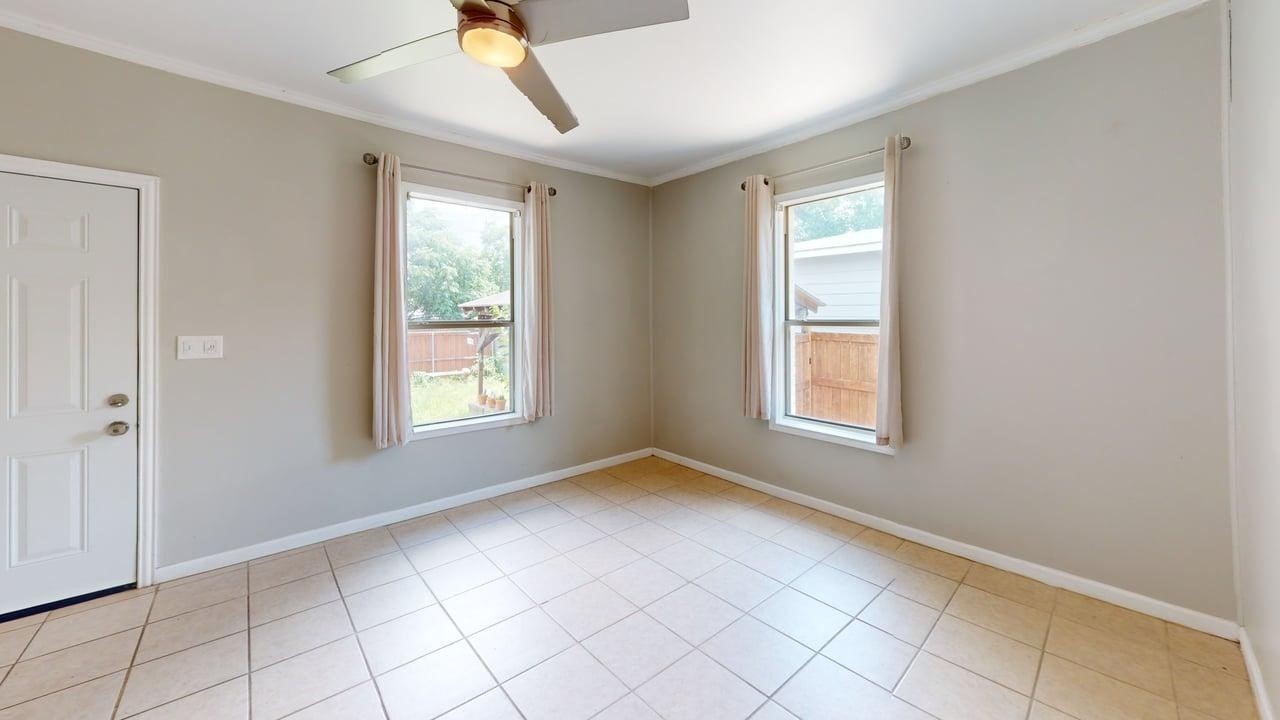 642 N Tyler Street Dallas TX 75208