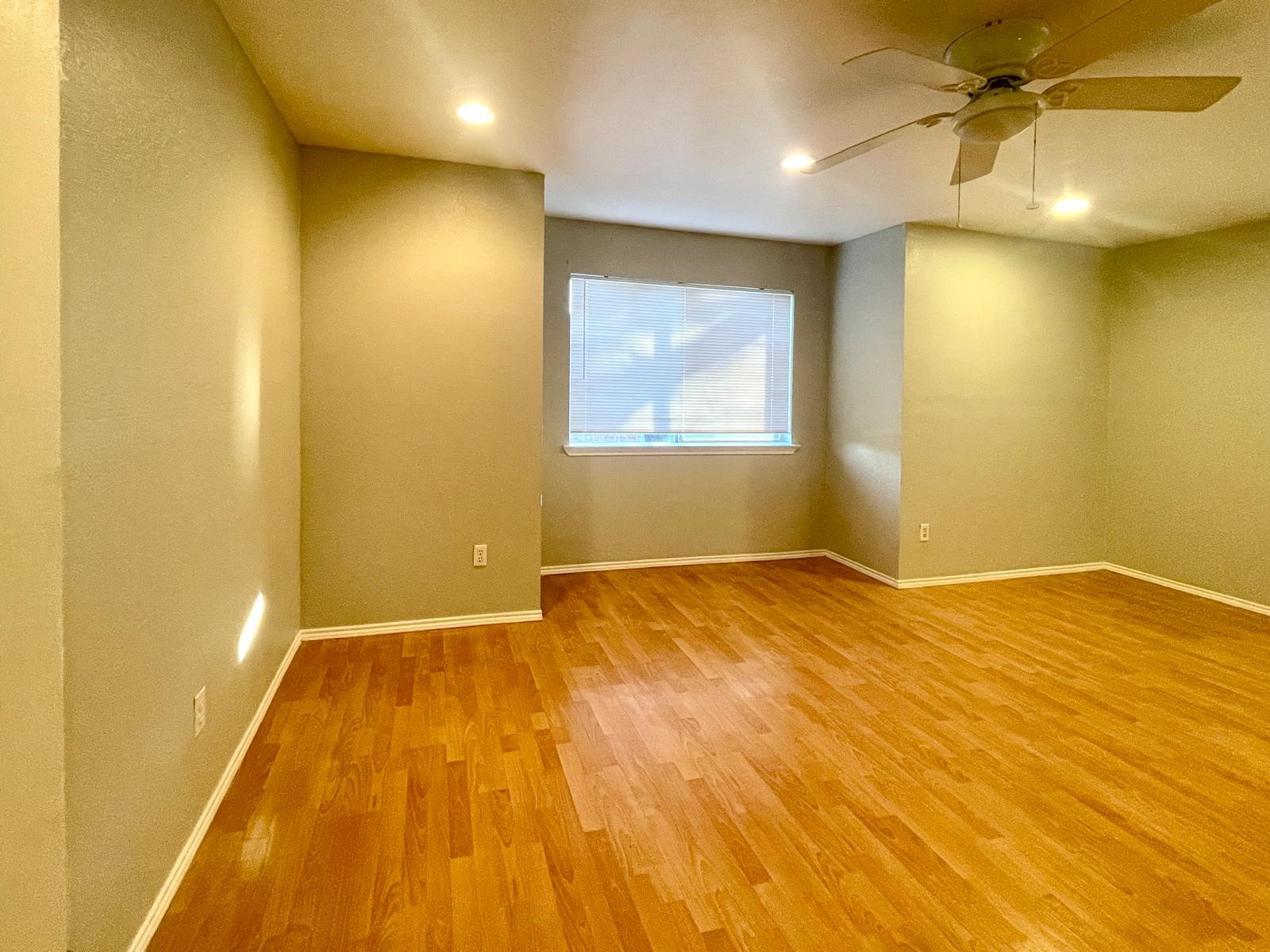 307 E Mitchell Street Arlington TX 76010