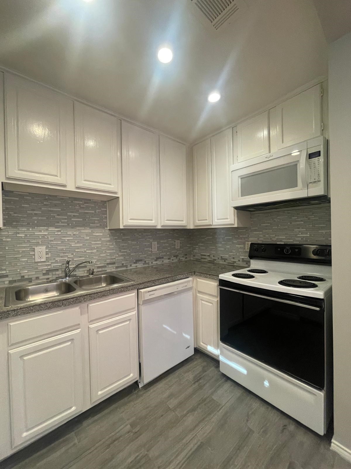 307 E Mitchell Street Arlington TX 76010