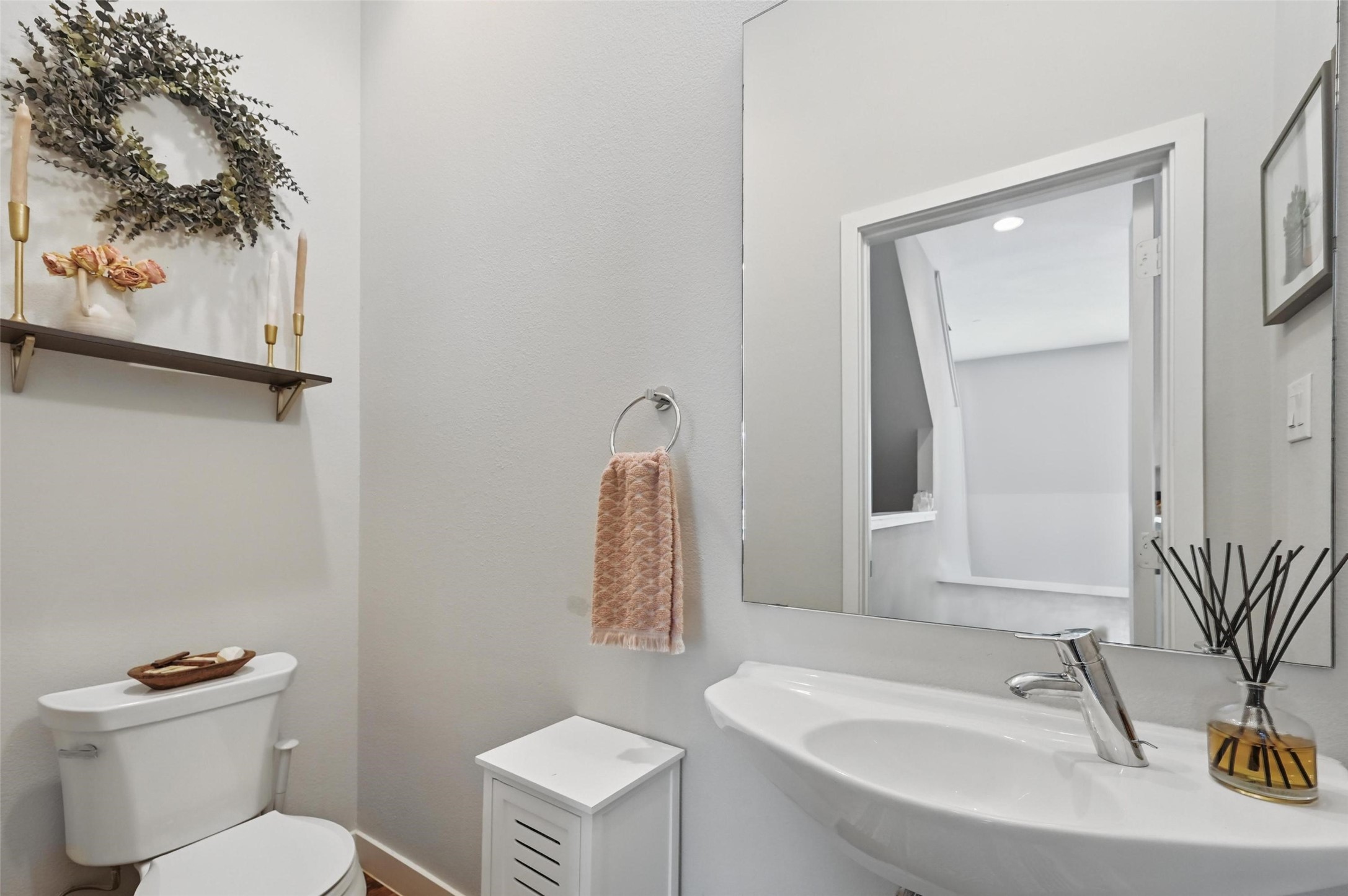 2280 N Fitzhugh Avenue Dallas TX 75204
